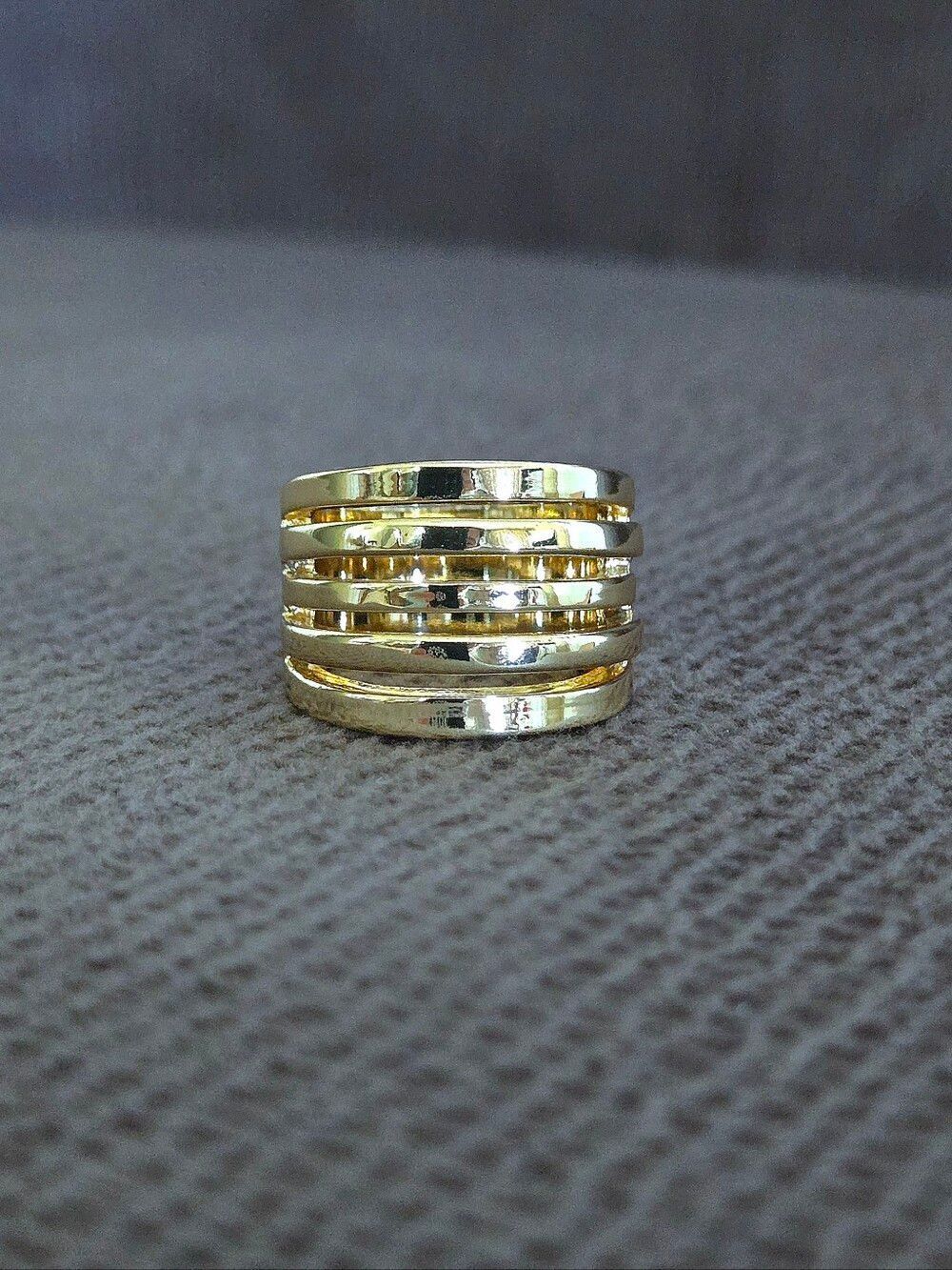 Gold💛 Multi Row Band Ring💍 - NWOT - Picture 15 of 16